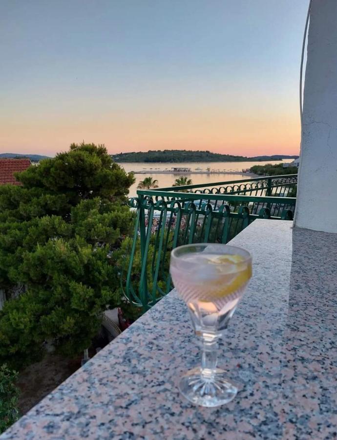 Apartments Lorio Vodice Exterior foto