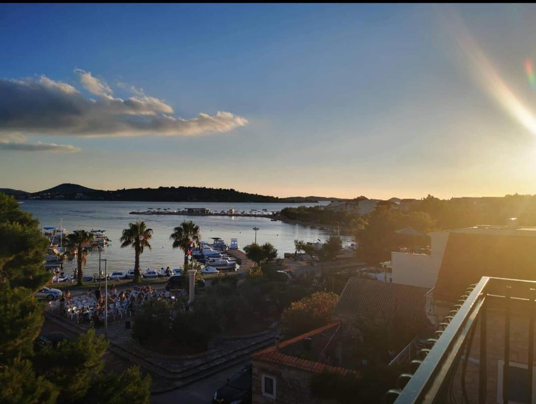 Apartments Lorio Vodice Exterior foto